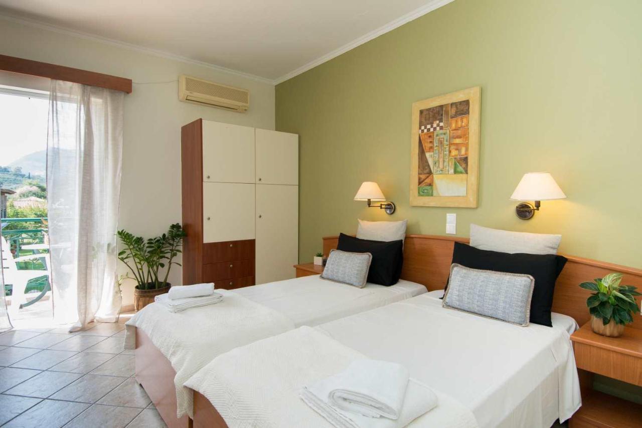 Spira Studios & Apartments In The Heart Of Laganas Bagian luar foto